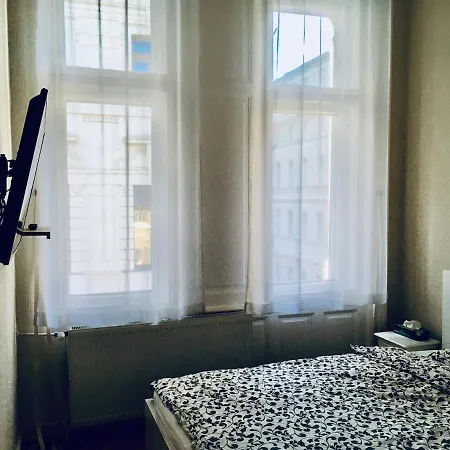 Unique And Stylish Downtown Appartement