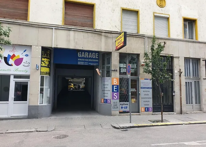 Apartament Unique And Stylish Downtown