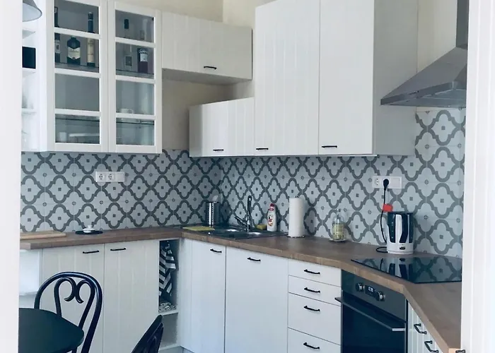 Apartament Unique And Stylish Downtown